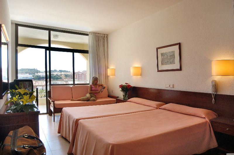 Evenia Olympic Garden Hotel Lloret de Mar Kamer foto